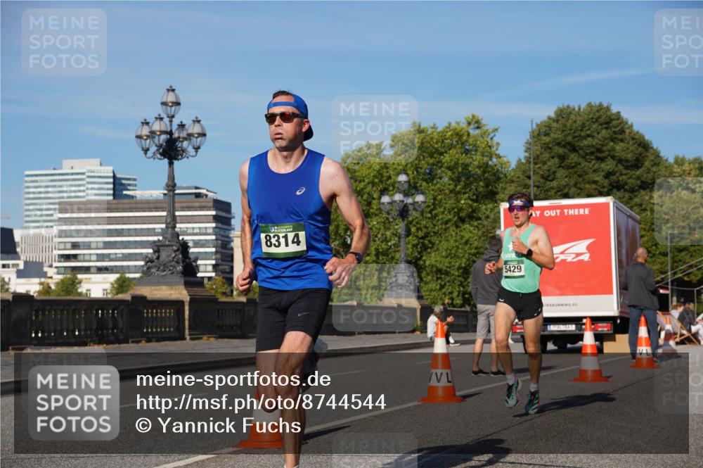 07.09.2025 - BARMER Alsterlauf Yannick Fuchs http://msf.ph/oto/8744544 07.09.2025 09:30:01 Laufen 8314, 5429 meine-sportfotos.de