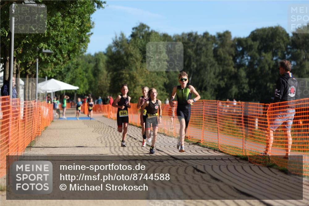 07.09.2025 - 19. Norderstedt Triathlon Michael Strokosch http://msf.ph/oto/8744588 07.09.2025 09:42:34 Laufen 557, 594, 595, 600 meine-sportfotos.de