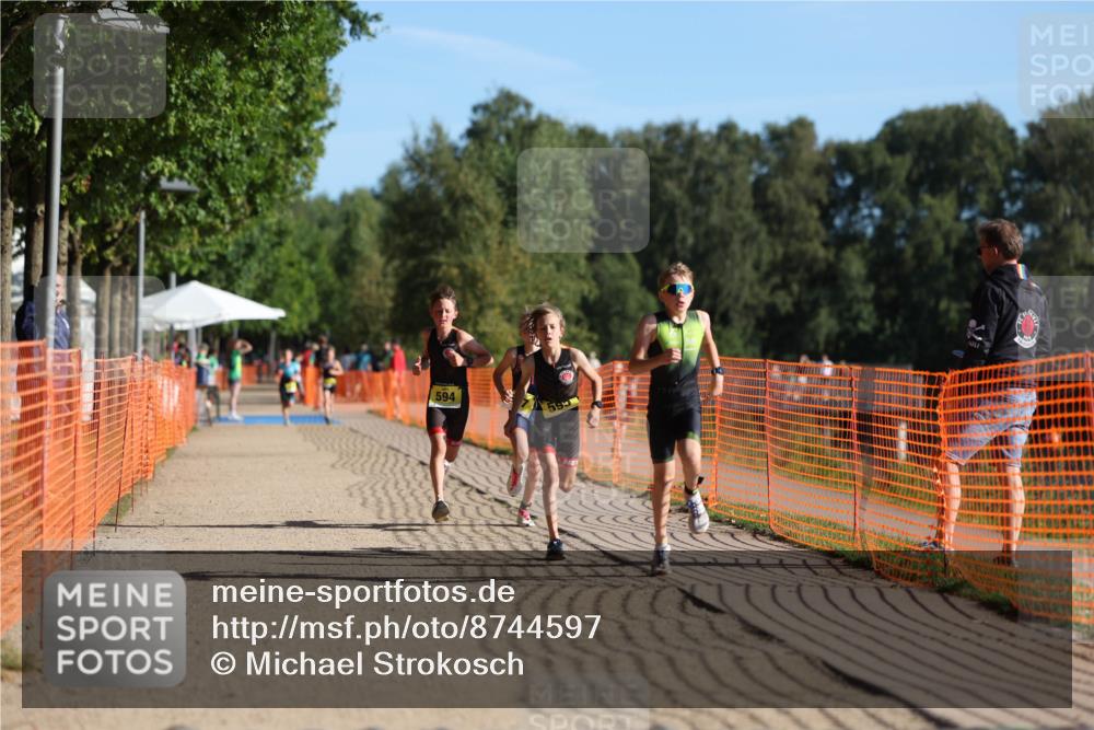 07.09.2025 - 19. Norderstedt Triathlon Michael Strokosch http://msf.ph/oto/8744597 07.09.2025 09:42:34 Laufen 557, 594, 595, 600 meine-sportfotos.de