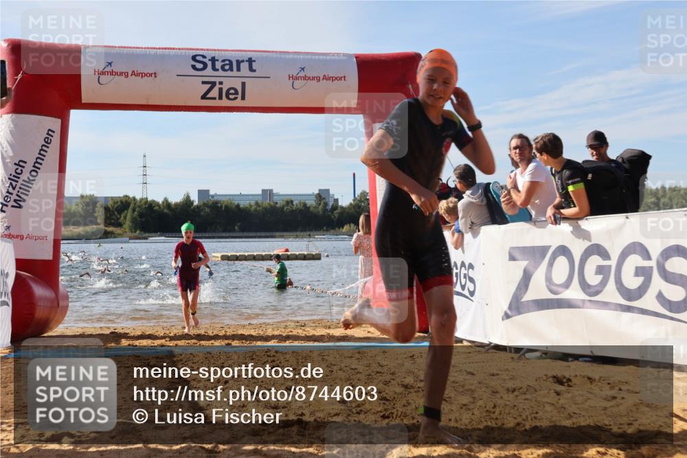 07.09.2025 - 19. Norderstedt Triathlon Luisa Fischer http://msf.ph/oto/8744603 07.09.2025 10:23:18 Schwimmen 64, 74, 96, 119, 125, 133, 668, 669, 682, 685 meine-sportfotos.de