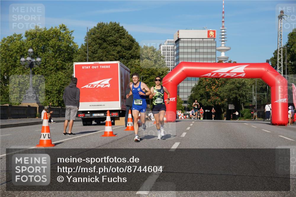 07.09.2025 - BARMER Alsterlauf Yannick Fuchs http://msf.ph/oto/8744604 07.09.2025 09:30:03 Laufen 1, 5374, 6068 meine-sportfotos.de