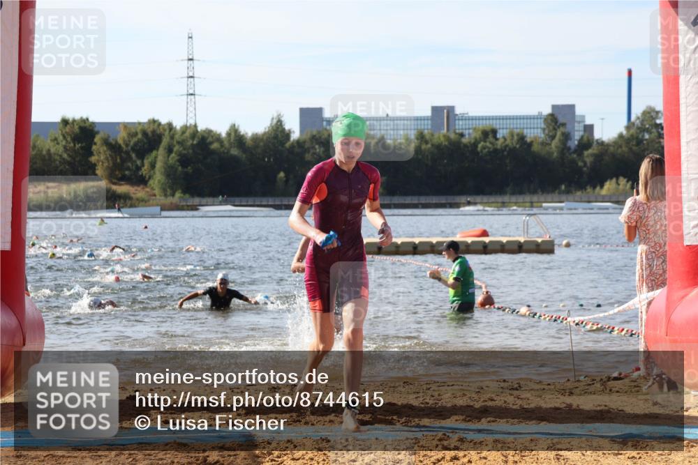 07.09.2025 - 19. Norderstedt Triathlon Luisa Fischer http://msf.ph/oto/8744615 07.09.2025 10:23:19 Schwimmen 64, 74, 96, 119, 125, 133, 668, 669, 682, 685 meine-sportfotos.de