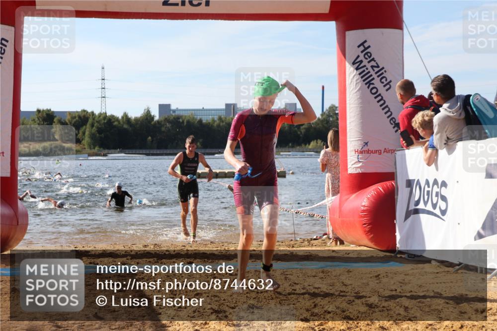 07.09.2025 - 19. Norderstedt Triathlon Luisa Fischer http://msf.ph/oto/8744632 07.09.2025 10:23:20 Schwimmen 64, 74, 96, 119, 125, 133, 668, 669, 682, 685 meine-sportfotos.de