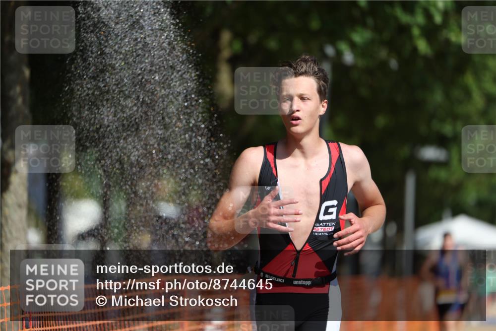 07.09.2025 - 19. Norderstedt Triathlon Michael Strokosch http://msf.ph/oto/8744645 07.09.2025 11:57:48 Laufen 300, 1179, 1186 meine-sportfotos.de