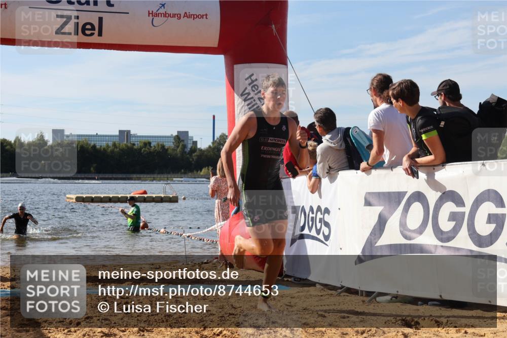 07.09.2025 - 19. Norderstedt Triathlon Luisa Fischer http://msf.ph/oto/8744653 07.09.2025 10:23:23 Schwimmen 74, 96, 125, 133, 651, 668, 682, 685 meine-sportfotos.de