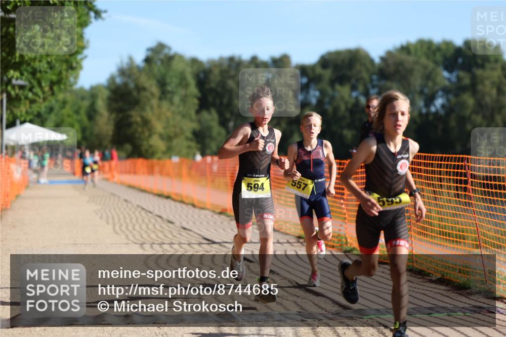 07.09.2025 - 19. Norderstedt Triathlon Michael Strokosch http://msf.ph/oto/8744685 07.09.2025 09:42:37 Laufen 557, 594, 595, 600 meine-sportfotos.de