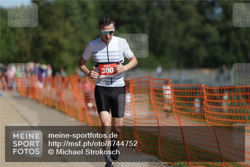 07.09.2025 - 19. Norderstedt Triathlon Michael Strokosch http://msf.ph/oto/8744752 07.09.2025 11:57:51 Laufen 300, 1179, 1186, 1211 meine-sportfotos.de