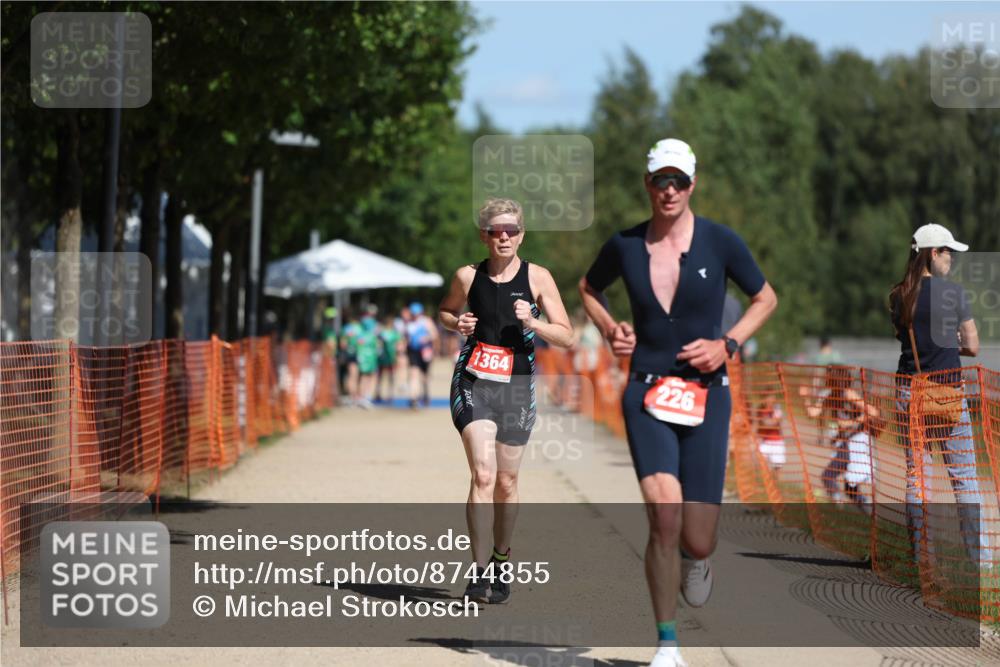 07.09.2025 - 19. Norderstedt Triathlon Michael Strokosch http://msf.ph/oto/8744855 07.09.2025 12:34:41 Laufen 226, 1364 meine-sportfotos.de