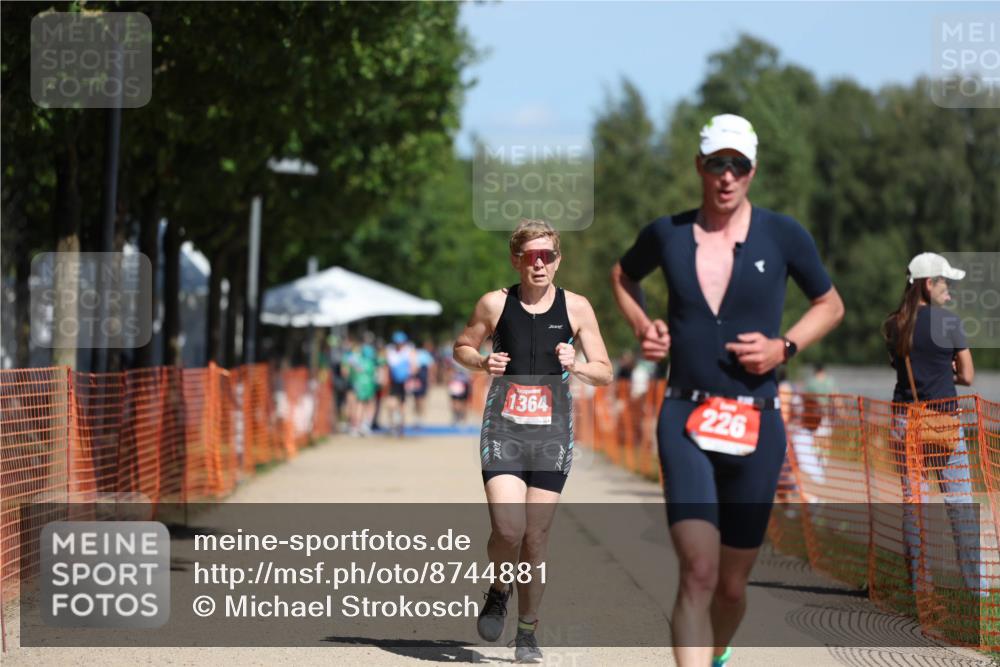 07.09.2025 - 19. Norderstedt Triathlon Michael Strokosch http://msf.ph/oto/8744881 07.09.2025 12:34:42 Laufen 226, 1364 meine-sportfotos.de