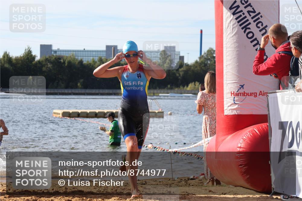 07.09.2025 - 19. Norderstedt Triathlon Luisa Fischer http://msf.ph/oto/8744977 07.09.2025 10:23:39 Schwimmen 57, 76, 107, 637, 651, 661, 678, 689 meine-sportfotos.de