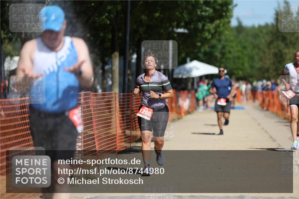 07.09.2025 - 19. Norderstedt Triathlon Michael Strokosch http://msf.ph/oto/8744980 07.09.2025 12:35:05 Laufen 251, 838, 1286, 1371 meine-sportfotos.de