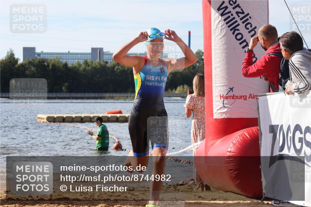 07.09.2025 - 19. Norderstedt Triathlon Luisa Fischer http://msf.ph/oto/8744982 07.09.2025 10:23:39 Schwimmen 57, 76, 107, 637, 651, 661, 678, 689 meine-sportfotos.de