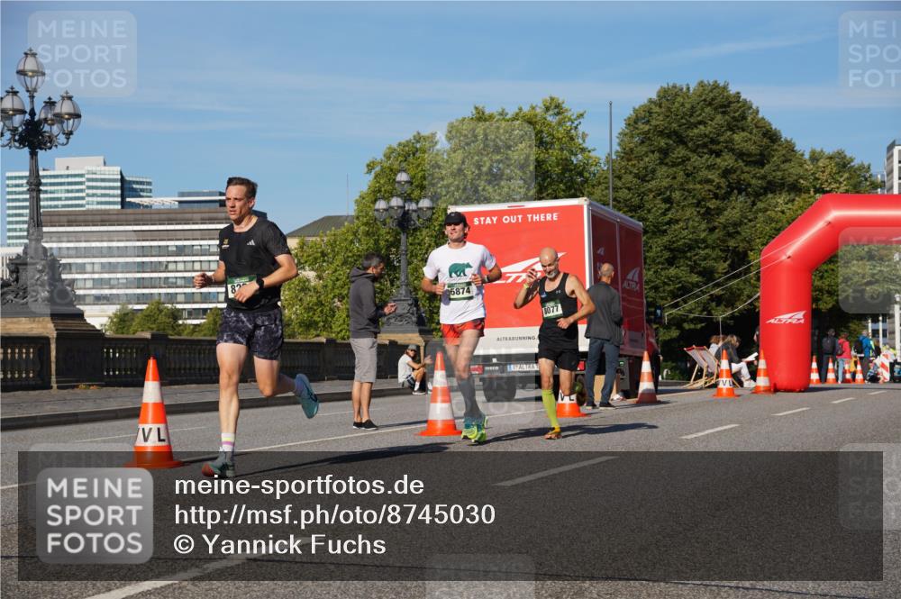 07.09.2025 - BARMER Alsterlauf Yannick Fuchs http://msf.ph/oto/8745030 07.09.2025 09:30:26 Laufen 82, 5874, 1, 8077 meine-sportfotos.de