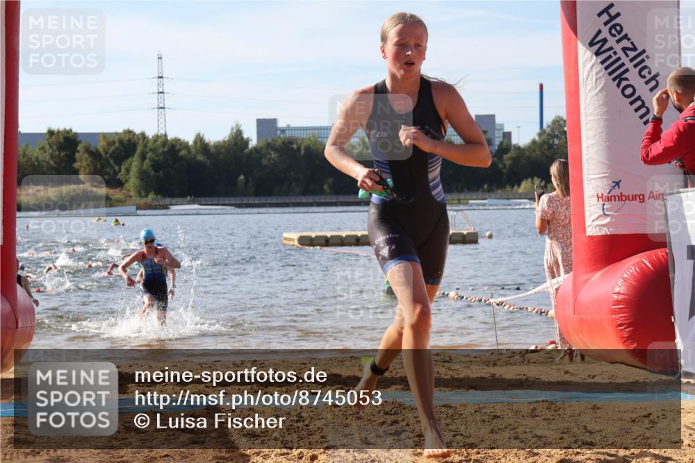 07.09.2025 - 19. Norderstedt Triathlon Luisa Fischer http://msf.ph/oto/8745053 07.09.2025 10:23:47 Schwimmen 57, 70, 76, 89, 107, 114, 643, 661, 678 meine-sportfotos.de