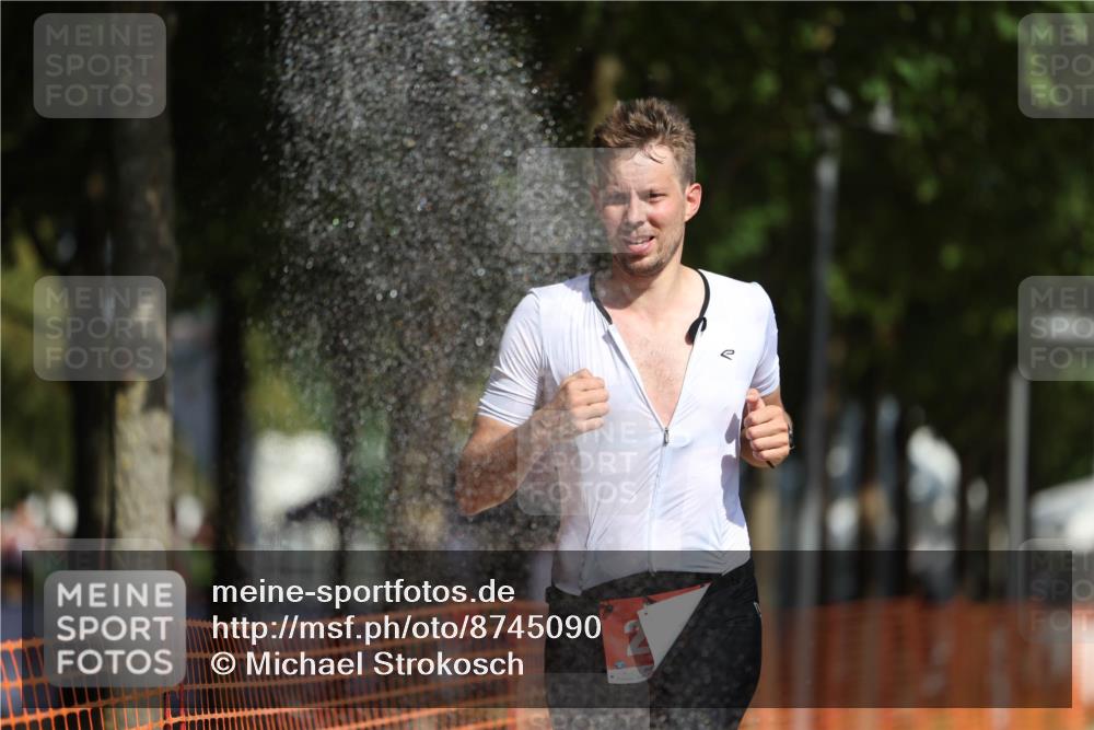 07.09.2025 - 19. Norderstedt Triathlon Michael Strokosch http://msf.ph/oto/8745090 07.09.2025 11:58:05 Laufen 276, 1219 meine-sportfotos.de