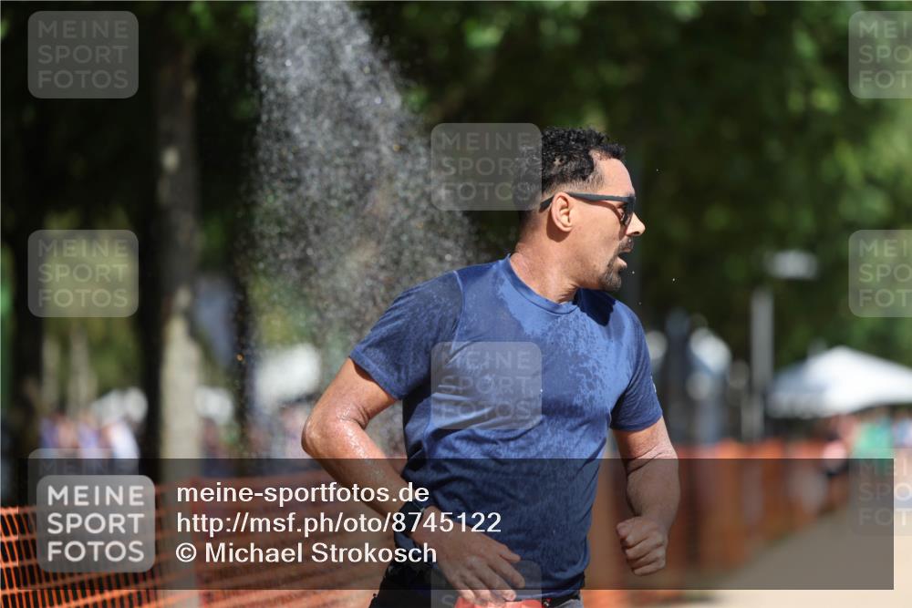 07.09.2025 - 19. Norderstedt Triathlon Michael Strokosch http://msf.ph/oto/8745122 07.09.2025 12:35:13 Laufen 251, 838 meine-sportfotos.de