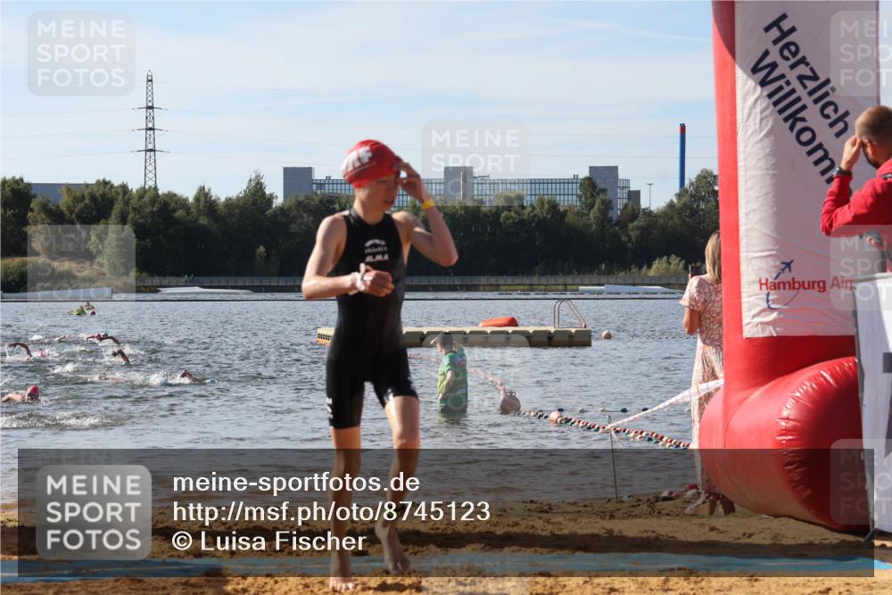 07.09.2025 - 19. Norderstedt Triathlon Luisa Fischer http://msf.ph/oto/8745123 07.09.2025 10:23:53 Schwimmen 70, 89, 107, 114, 643, 661 meine-sportfotos.de