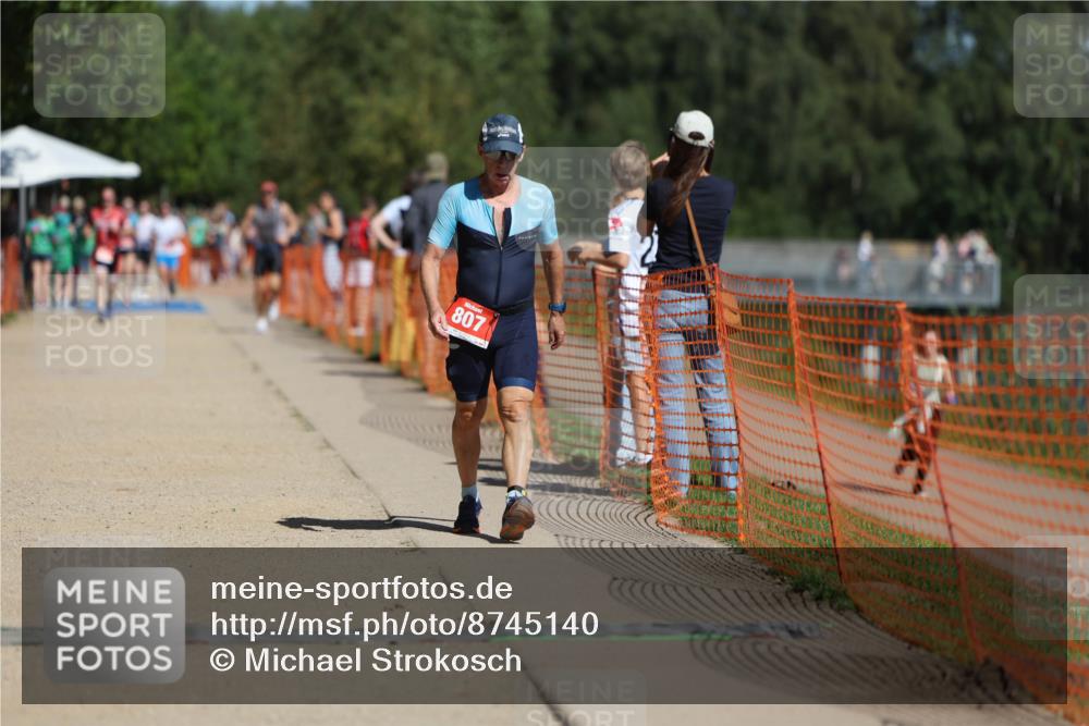 07.09.2025 - 19. Norderstedt Triathlon Michael Strokosch http://msf.ph/oto/8745140 07.09.2025 12:35:19 Laufen 807, 845 meine-sportfotos.de