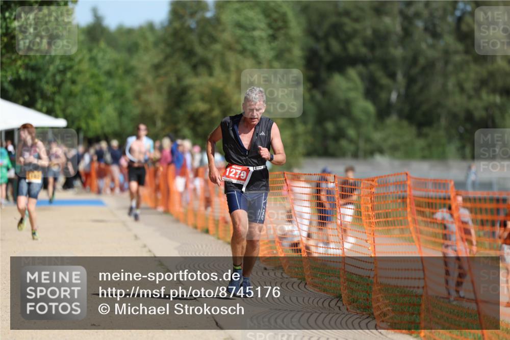 07.09.2025 - 19. Norderstedt Triathlon Michael Strokosch http://msf.ph/oto/8745176 07.09.2025 11:58:16 Laufen 1279 meine-sportfotos.de