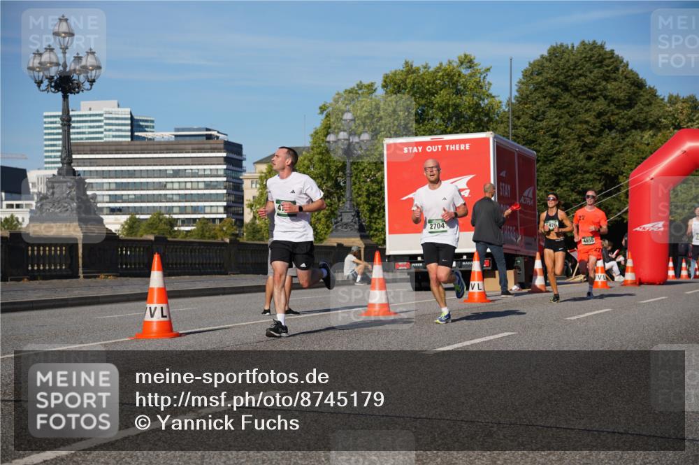 07.09.2025 - BARMER Alsterlauf Yannick Fuchs http://msf.ph/oto/8745179 07.09.2025 09:30:44 Laufen 2704, 27, 976, 4855, 27 meine-sportfotos.de