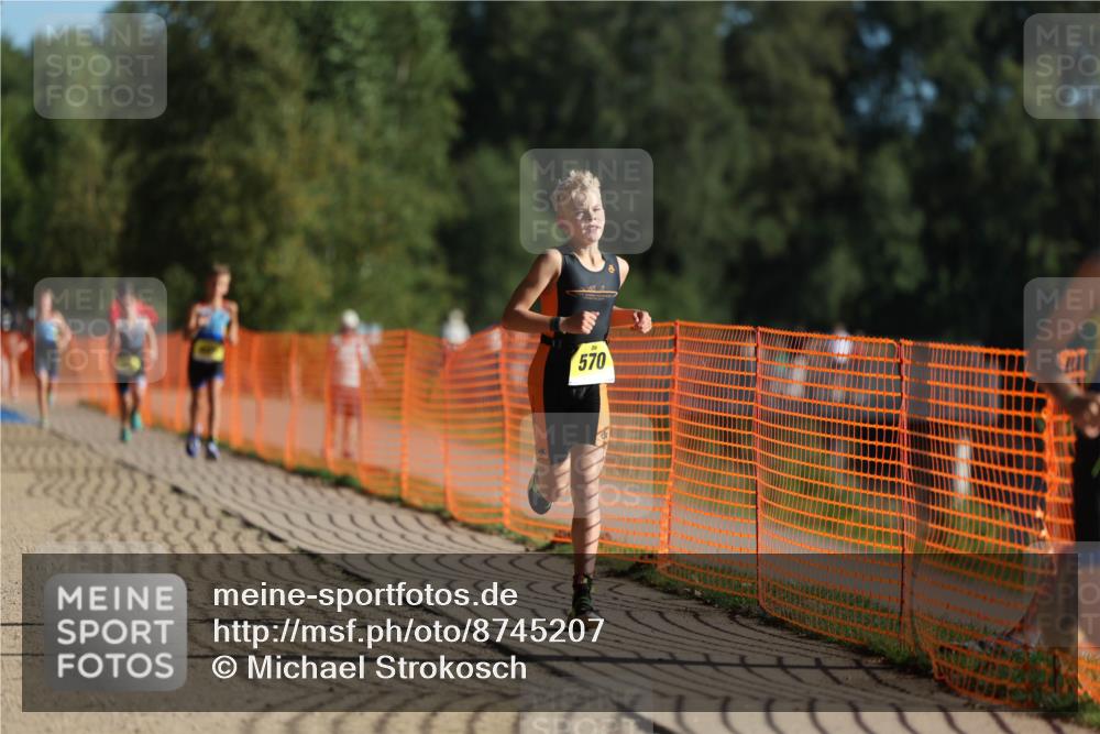 07.09.2025 - 19. Norderstedt Triathlon Michael Strokosch http://msf.ph/oto/8745207 07.09.2025 09:43:20 Laufen 556, 570 meine-sportfotos.de