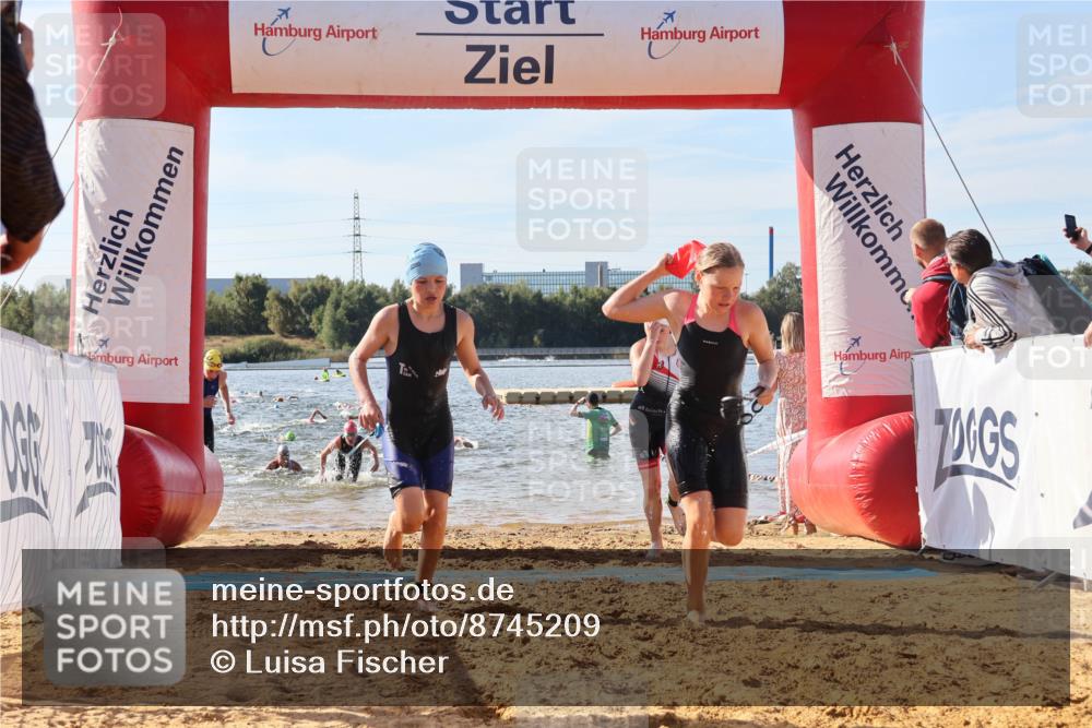 07.09.2025 - 19. Norderstedt Triathlon Luisa Fischer http://msf.ph/oto/8745209 07.09.2025 10:24:04 Schwimmen 71, 75, 89, 113, 114, 635, 636 meine-sportfotos.de