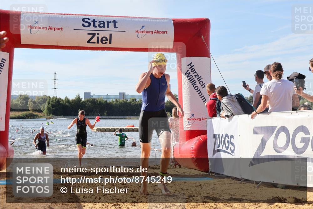 07.09.2025 - 19. Norderstedt Triathlon Luisa Fischer http://msf.ph/oto/8745249 07.09.2025 10:24:07 Schwimmen 71, 75, 105, 113, 635, 636, 660 meine-sportfotos.de