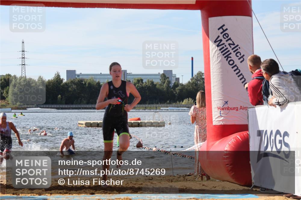 07.09.2025 - 19. Norderstedt Triathlon Luisa Fischer http://msf.ph/oto/8745269 07.09.2025 10:24:09 Schwimmen 71, 75, 105, 113, 115, 635, 636, 660 meine-sportfotos.de