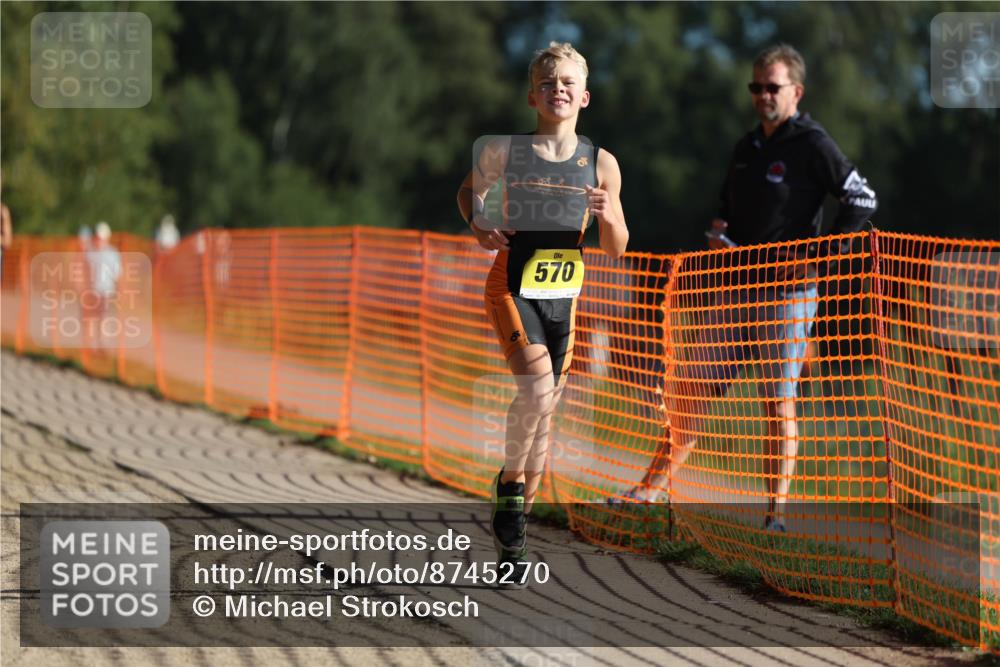 07.09.2025 - 19. Norderstedt Triathlon Michael Strokosch http://msf.ph/oto/8745270 07.09.2025 09:43:22 Laufen 556, 570 meine-sportfotos.de