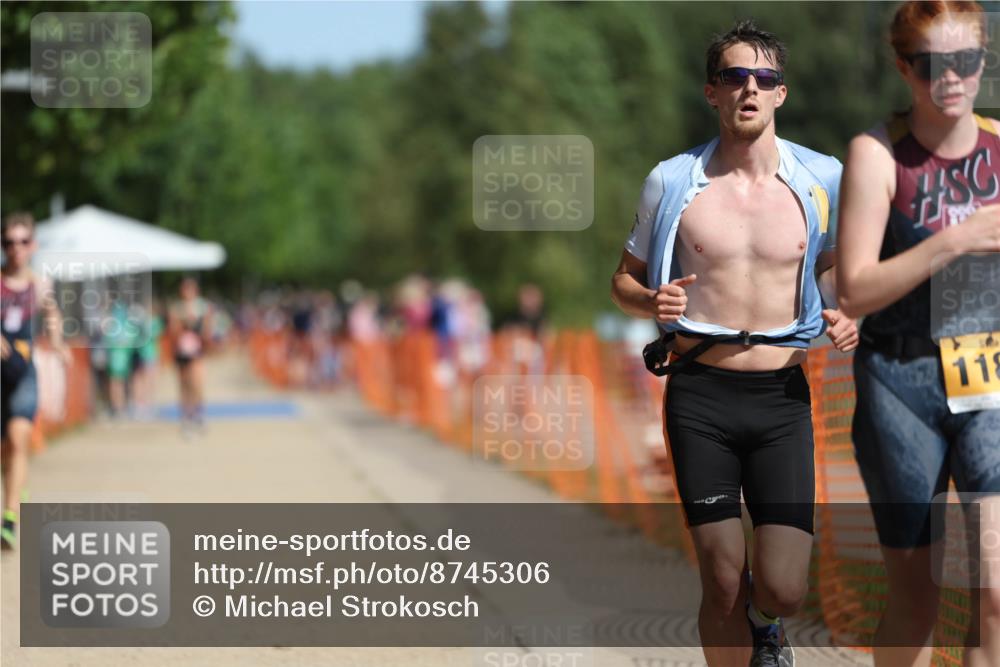 07.09.2025 - 19. Norderstedt Triathlon Michael Strokosch http://msf.ph/oto/8745306 07.09.2025 11:58:26 Laufen 185, 1172, 1182 meine-sportfotos.de