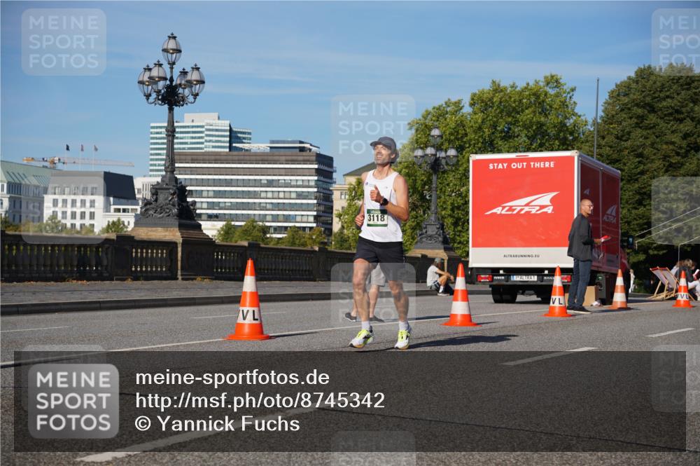 07.09.2025 - BARMER Alsterlauf Yannick Fuchs http://msf.ph/oto/8745342 07.09.2025 09:30:49 Laufen 3118, 1 meine-sportfotos.de