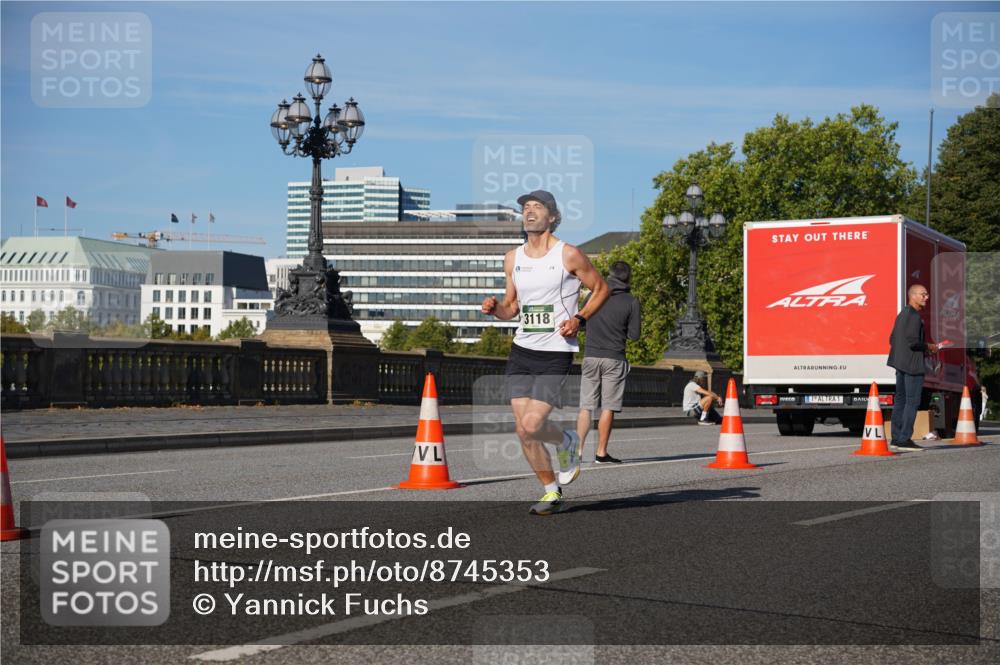07.09.2025 - BARMER Alsterlauf Yannick Fuchs http://msf.ph/oto/8745353 07.09.2025 09:30:50 Laufen 3118, 1 meine-sportfotos.de