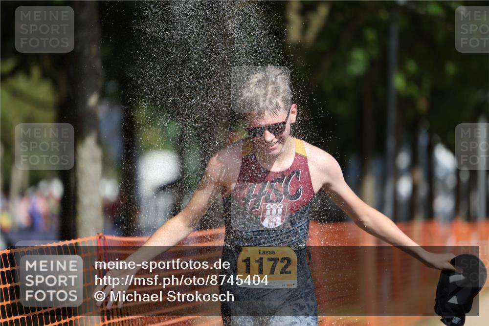 07.09.2025 - 19. Norderstedt Triathlon Michael Strokosch http://msf.ph/oto/8745404 07.09.2025 11:58:31 Laufen 185, 1172 meine-sportfotos.de