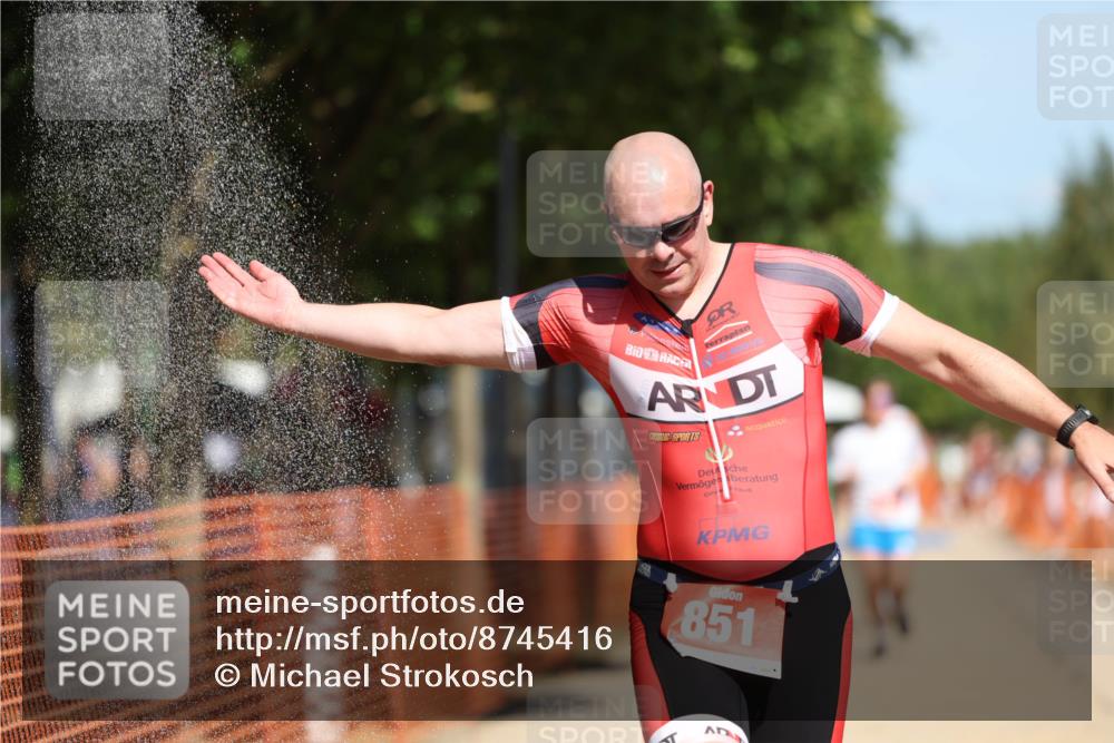 07.09.2025 - 19. Norderstedt Triathlon Michael Strokosch http://msf.ph/oto/8745416 07.09.2025 12:35:36 Laufen 140, 151, 697, 851, 1220 meine-sportfotos.de