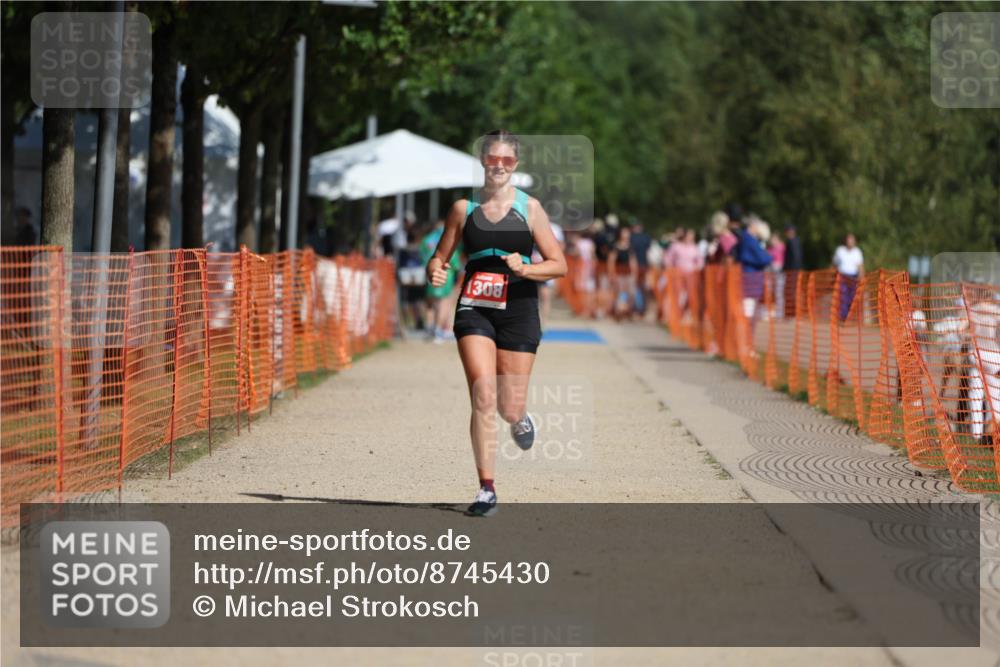 07.09.2025 - 19. Norderstedt Triathlon Michael Strokosch http://msf.ph/oto/8745430 07.09.2025 11:58:39 Laufen 1308 meine-sportfotos.de