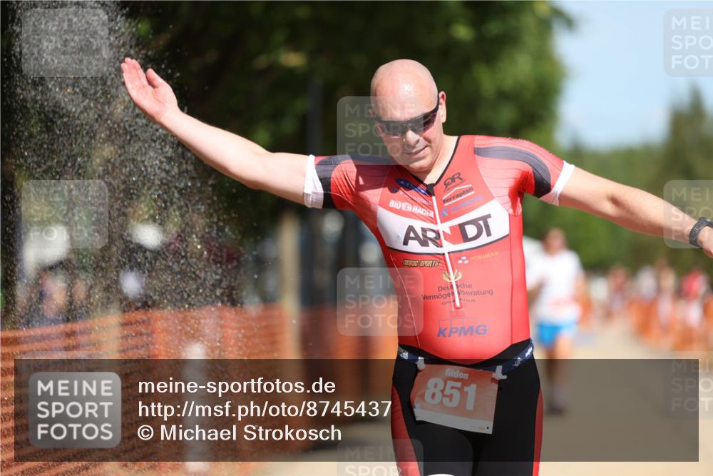 07.09.2025 - 19. Norderstedt Triathlon Michael Strokosch http://msf.ph/oto/8745437 07.09.2025 12:35:36 Laufen 140, 151, 697, 851, 1220 meine-sportfotos.de