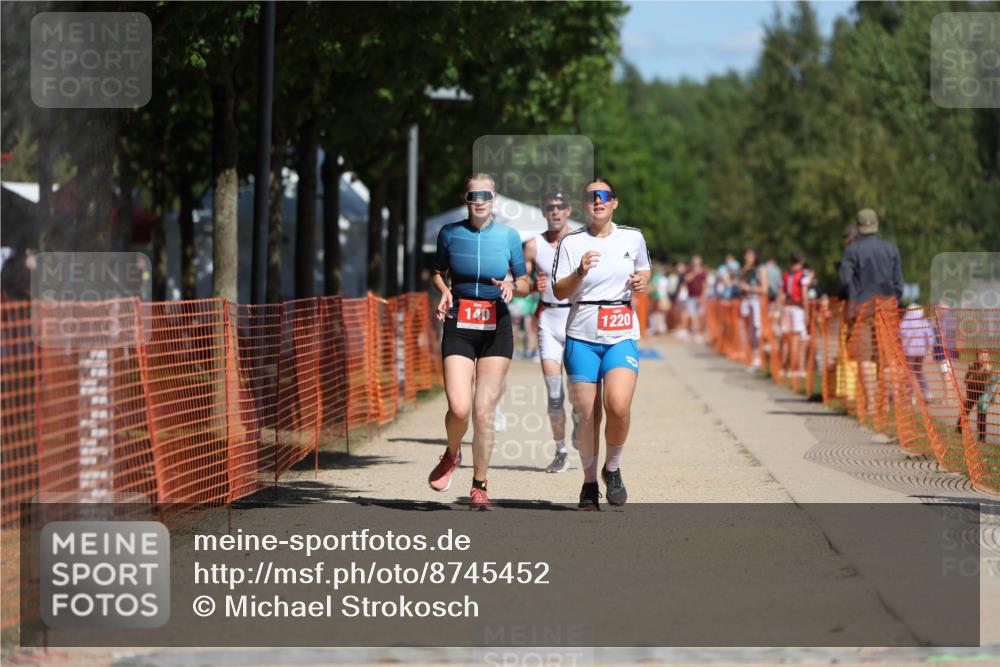 07.09.2025 - 19. Norderstedt Triathlon Michael Strokosch http://msf.ph/oto/8745452 07.09.2025 12:35:38 Laufen 140, 697, 737, 851, 1220 meine-sportfotos.de