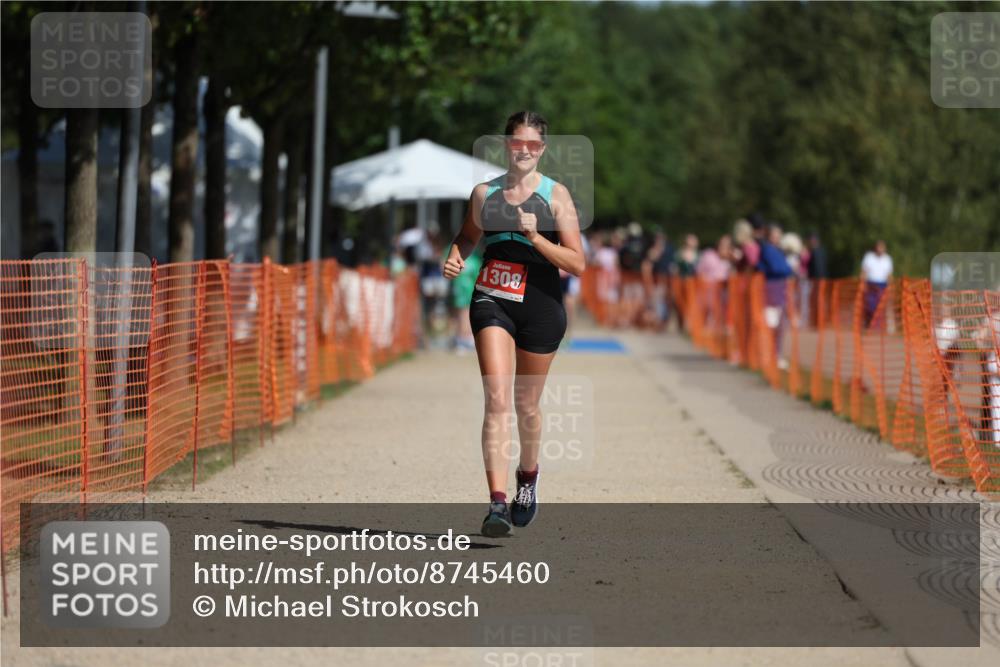 07.09.2025 - 19. Norderstedt Triathlon Michael Strokosch http://msf.ph/oto/8745460 07.09.2025 11:58:40 Laufen 1308 meine-sportfotos.de