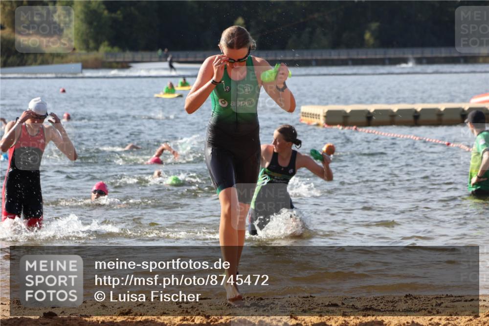 07.09.2025 - 19. Norderstedt Triathlon Luisa Fischer http://msf.ph/oto/8745472 07.09.2025 10:24:24 Schwimmen 60, 79, 102, 104, 105, 115, 124, 132, 134, 660, 665, 683 meine-sportfotos.de