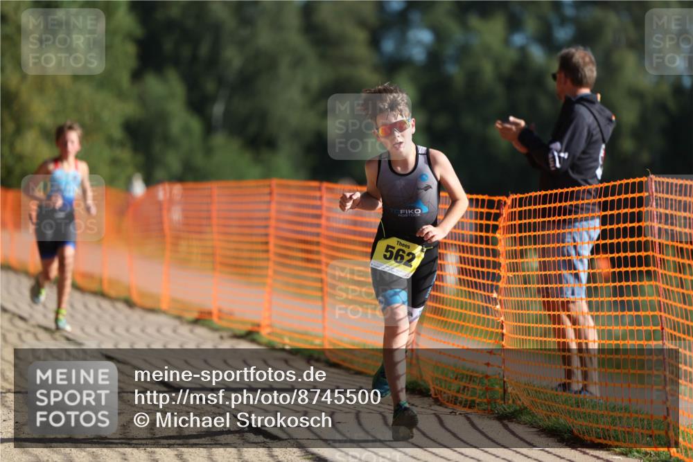 07.09.2025 - 19. Norderstedt Triathlon Michael Strokosch http://msf.ph/oto/8745500 07.09.2025 09:43:32 Laufen 562, 591, 609 meine-sportfotos.de
