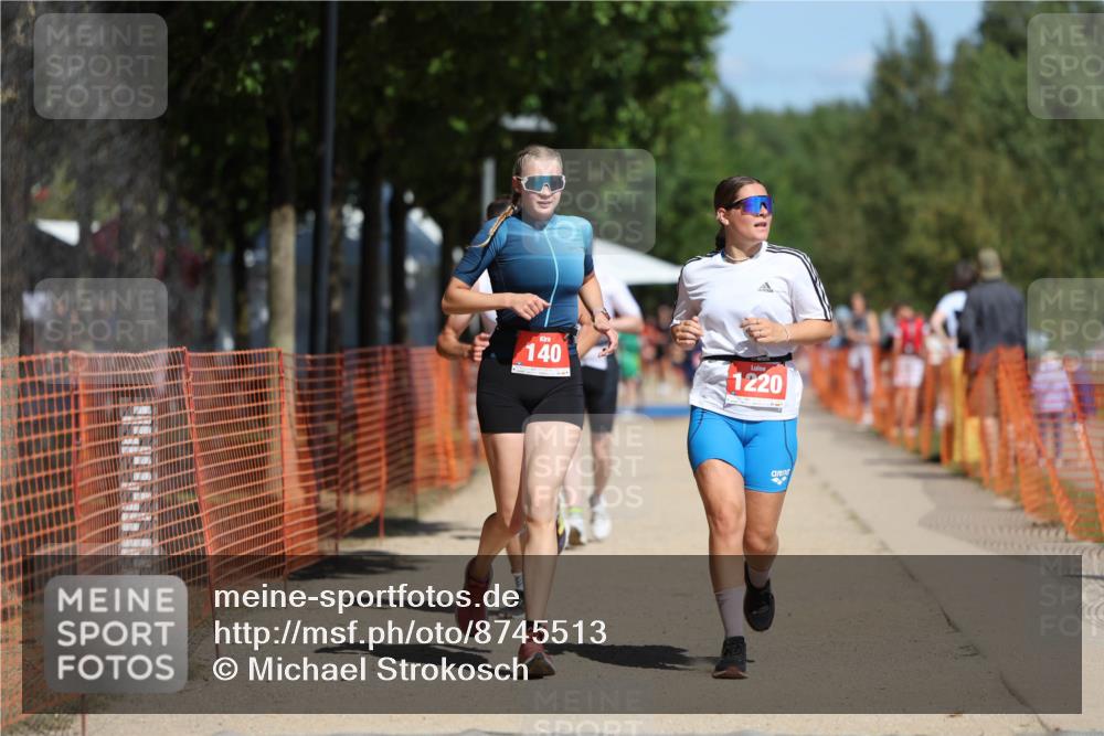 07.09.2025 - 19. Norderstedt Triathlon Michael Strokosch http://msf.ph/oto/8745513 07.09.2025 12:35:40 Laufen 140, 697, 737, 1220 meine-sportfotos.de