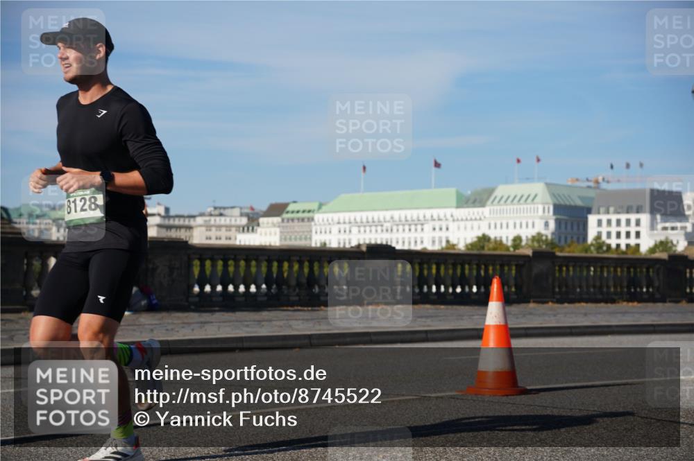 07.09.2025 - BARMER Alsterlauf Yannick Fuchs http://msf.ph/oto/8745522 07.09.2025 09:31:03 Laufen 8128 meine-sportfotos.de