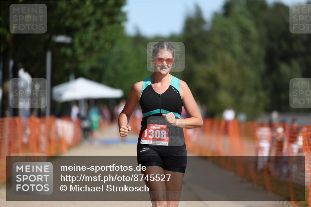 07.09.2025 - 19. Norderstedt Triathlon Michael Strokosch http://msf.ph/oto/8745527 07.09.2025 11:58:43 Laufen 1308 meine-sportfotos.de