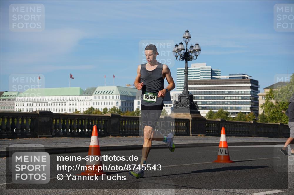 07.09.2025 - BARMER Alsterlauf Yannick Fuchs http://msf.ph/oto/8745543 07.09.2025 09:31:05 Laufen 5566 meine-sportfotos.de
