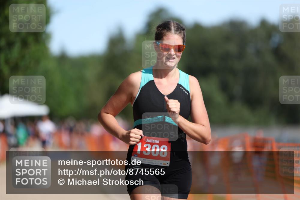 07.09.2025 - 19. Norderstedt Triathlon Michael Strokosch http://msf.ph/oto/8745565 07.09.2025 11:58:44 Laufen 1308 meine-sportfotos.de