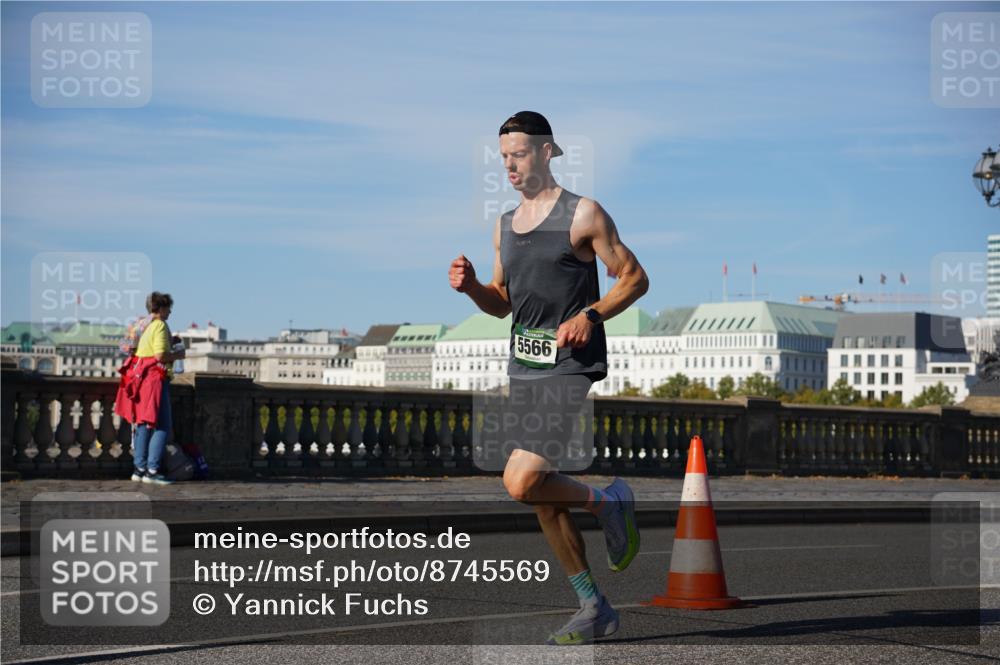 07.09.2025 - BARMER Alsterlauf Yannick Fuchs http://msf.ph/oto/8745569 07.09.2025 09:31:06 Laufen 5566 meine-sportfotos.de