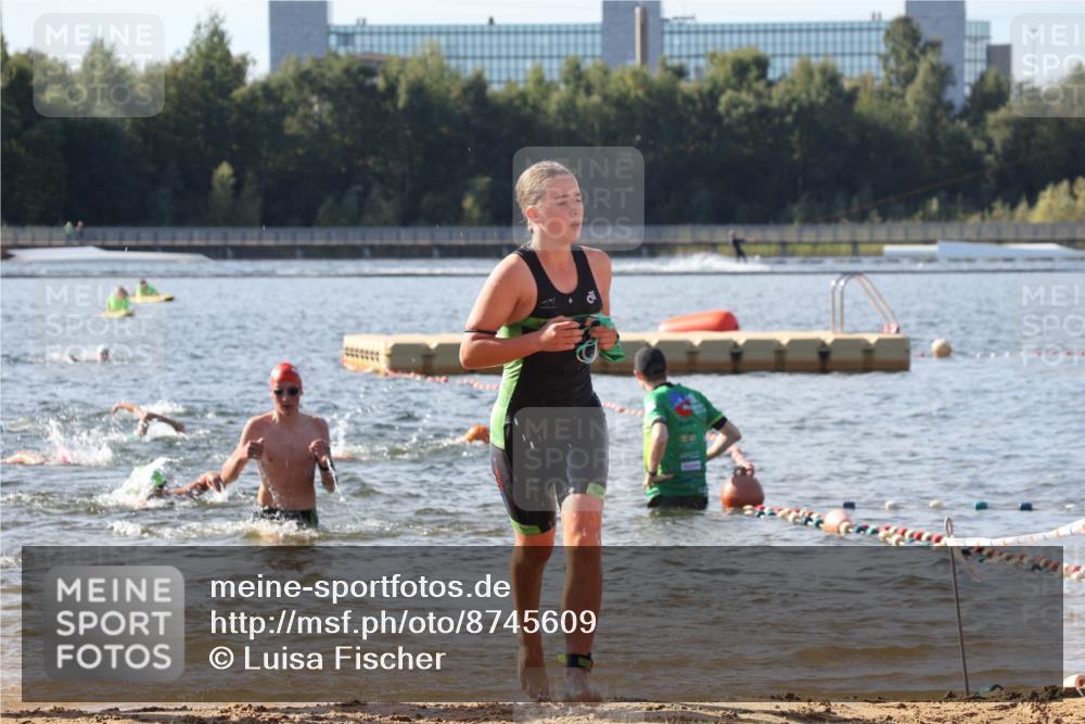 07.09.2025 - 19. Norderstedt Triathlon Luisa Fischer http://msf.ph/oto/8745609 07.09.2025 10:24:28 Schwimmen 60, 79, 102, 104, 124, 132, 134, 665, 683 meine-sportfotos.de