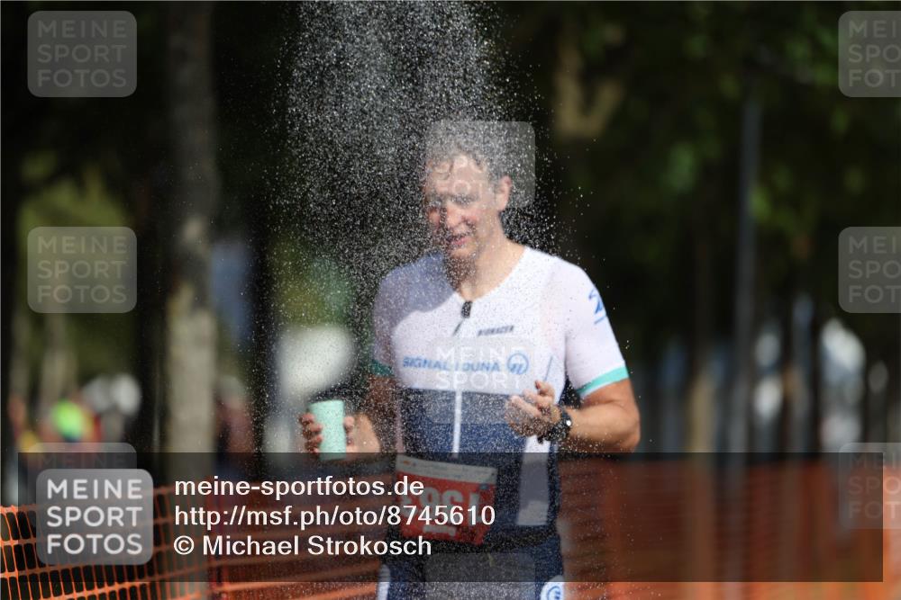 07.09.2025 - 19. Norderstedt Triathlon Michael Strokosch http://msf.ph/oto/8745610 07.09.2025 11:59:01 Laufen 1363 meine-sportfotos.de