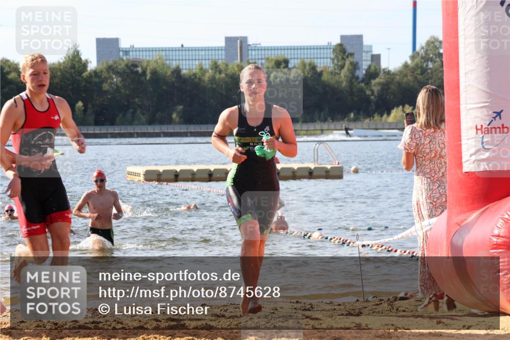 07.09.2025 - 19. Norderstedt Triathlon Luisa Fischer http://msf.ph/oto/8745628 07.09.2025 10:24:29 Schwimmen 60, 79, 83, 102, 104, 124, 132, 134, 674, 683 meine-sportfotos.de