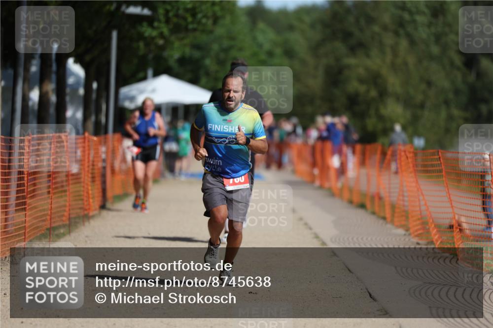 07.09.2025 - 19. Norderstedt Triathlon Michael Strokosch http://msf.ph/oto/8745638 07.09.2025 11:59:10 Laufen 281, 760 meine-sportfotos.de